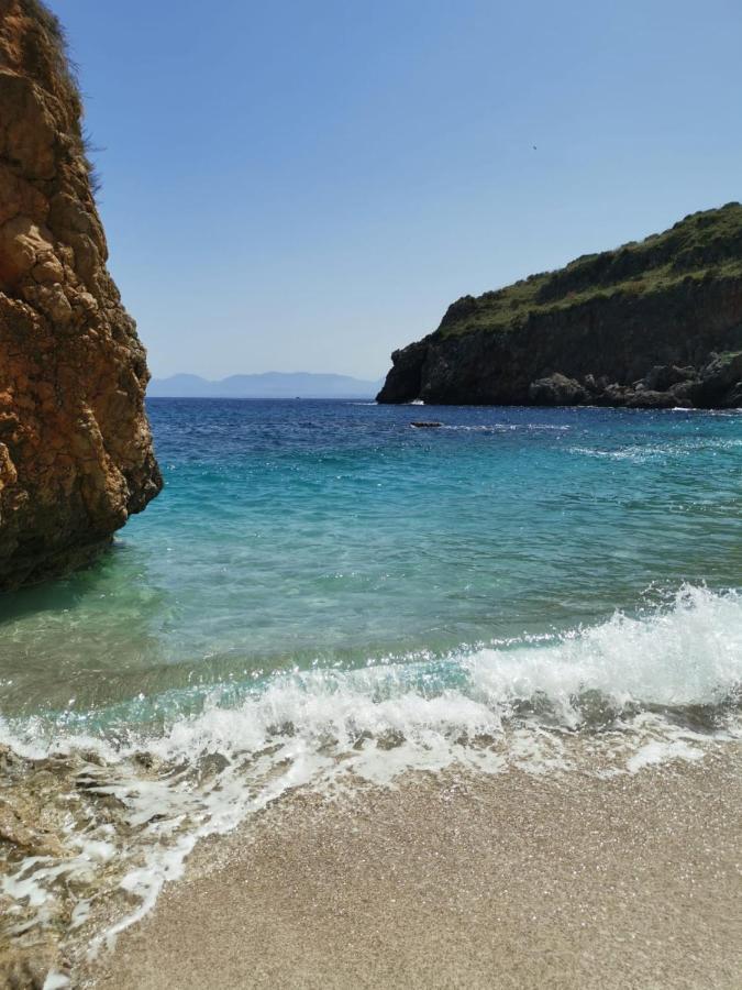 Casa Vacanza Corallo กัสเตลลัมมาเร เดล โกลโฟ ภายนอก รูปภาพ